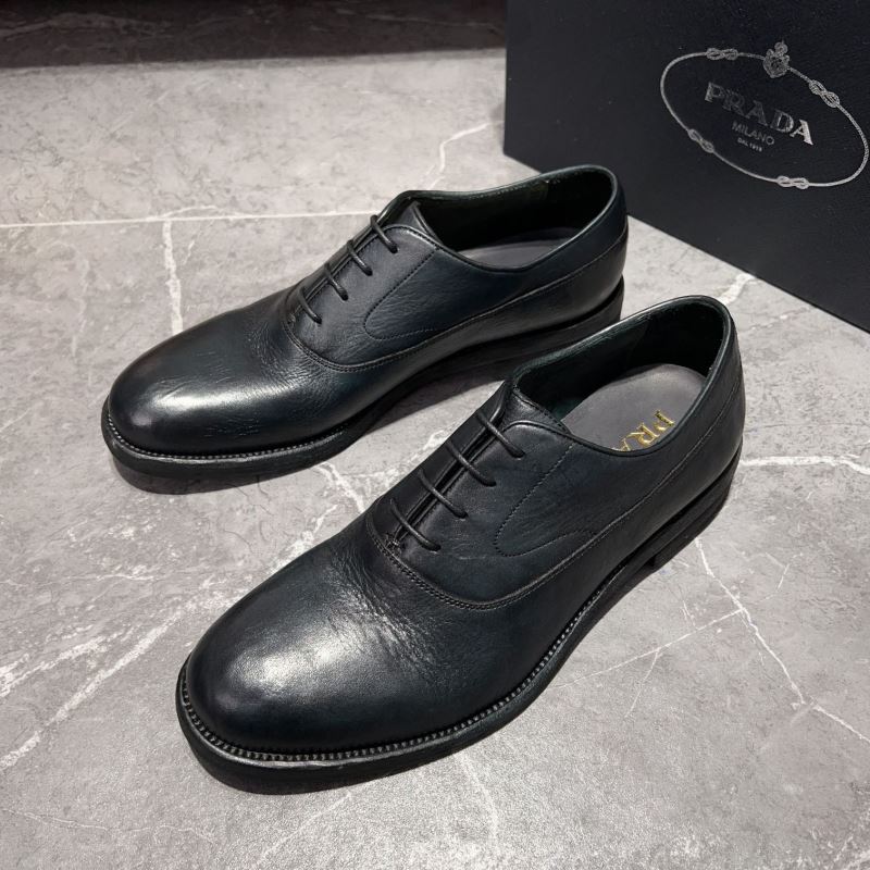 Pra*a leather shoes